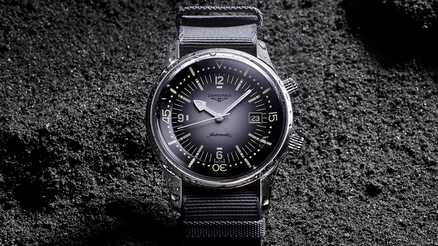 The_Longines_Legend_Diver_Watch_L3.774.4.70.2__2.240-_pr1.jpg